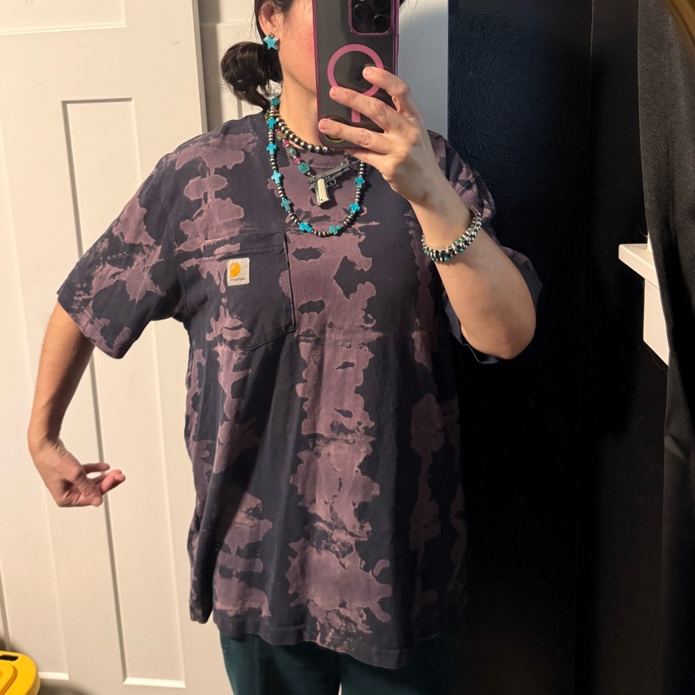 Carhartt Men's Short Sleeve bleached navy/purple tee